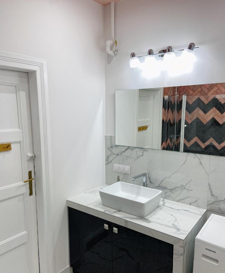 Tenement Apartment 90M2 City Center Krasków Εξωτερικό φωτογραφία